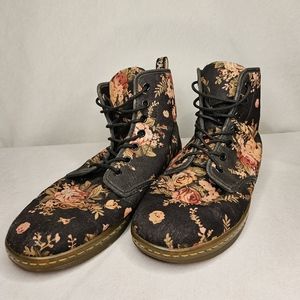 Dr Martens Canvas Floral Boot